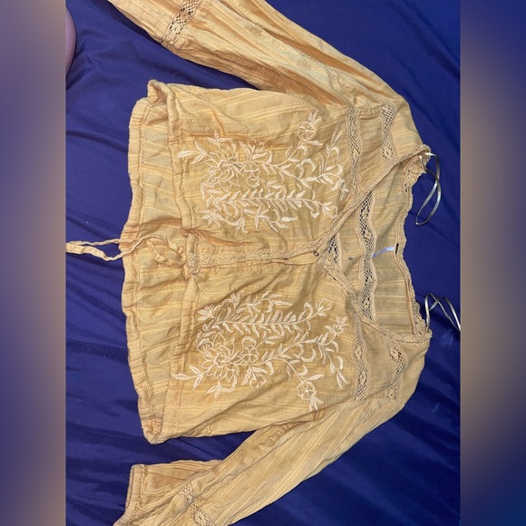 Random dresses/tops bundle - Picture 6 of 15